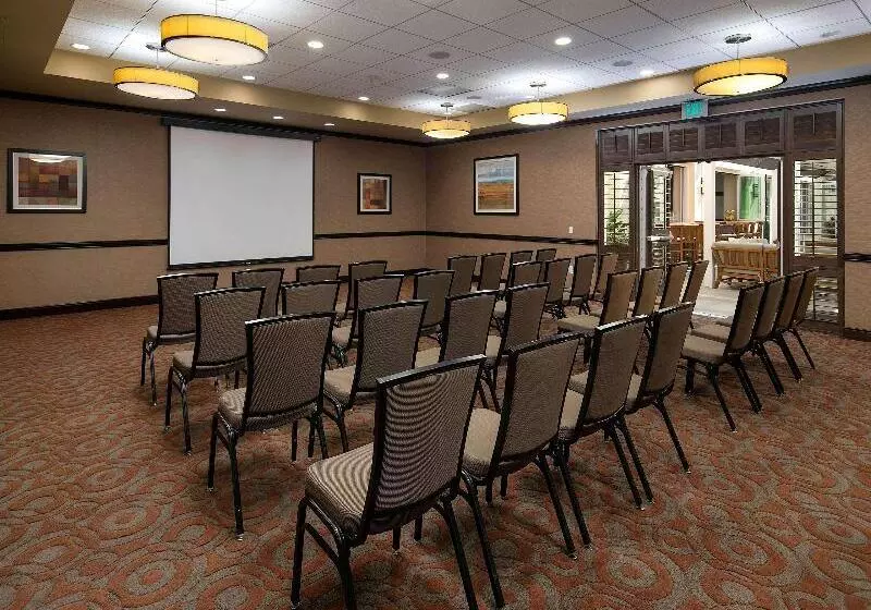 Отель Jamaica Bay Inn Marina Del Rey Tapestry Collection By Hilton