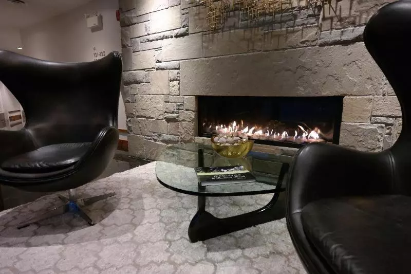 酒店 Qualicum Beach Inn