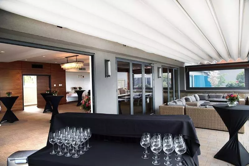 酒店 Qualicum Beach Inn