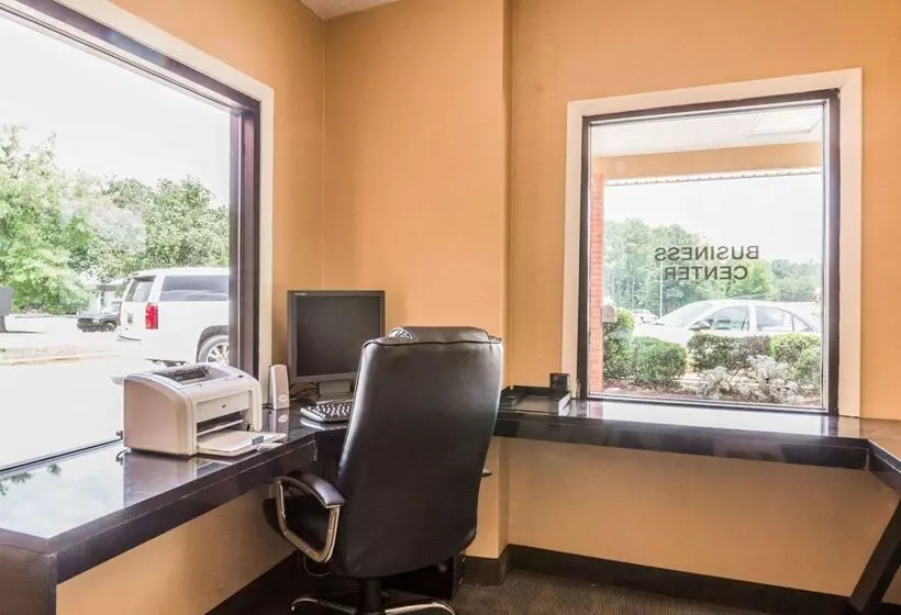 בית מלון כפרי Quality Inn Pell City I20 Exit 158