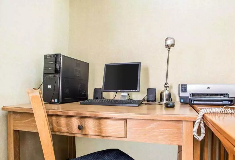 فندق Quality Inn