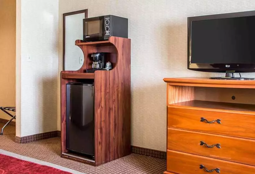 فندق Quality Inn