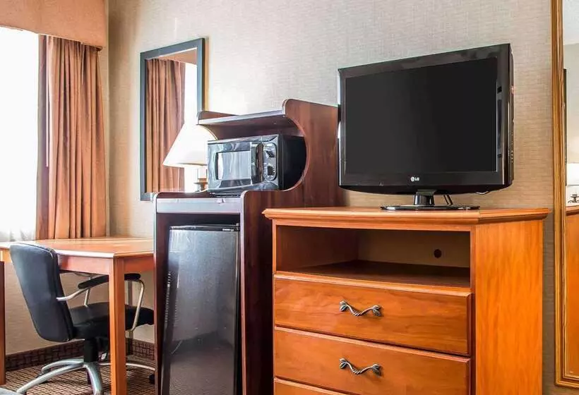 فندق Quality Inn