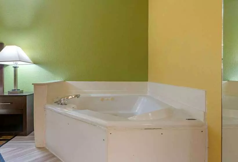 فندق Quality Inn & Suites Mt Dora North