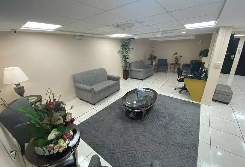 هتل Quality Inn & Suites Orlando Airport