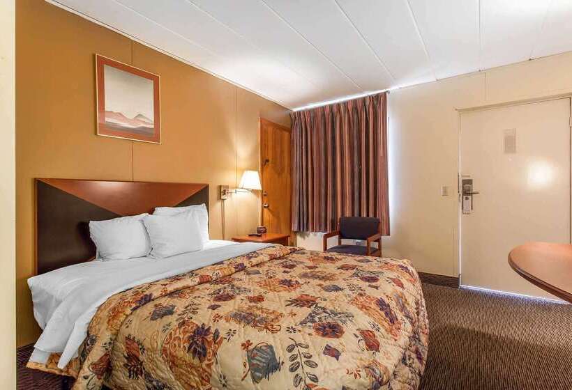 هتل Rodeway Inn North