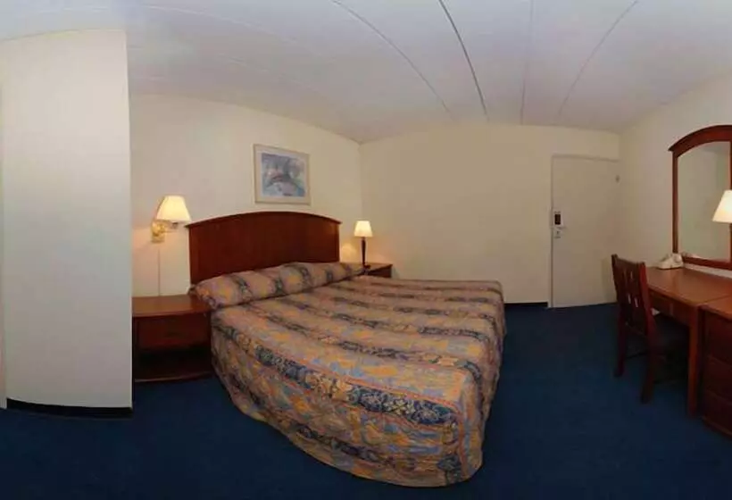 Отель Rodeway Inn North