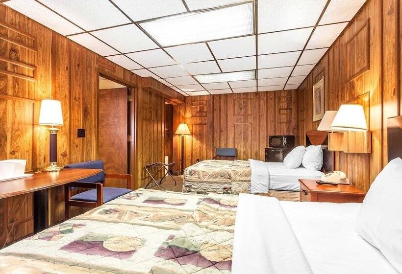 هتل Rodeway Inn North