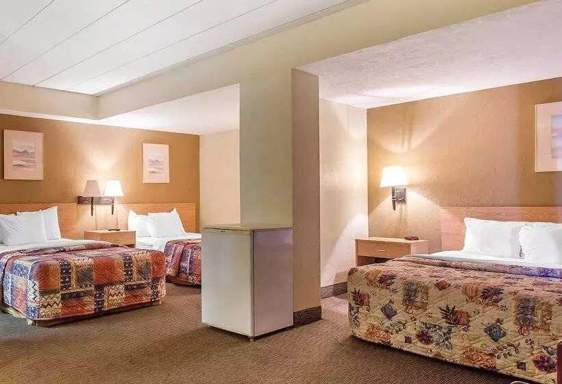 Отель Rodeway Inn North