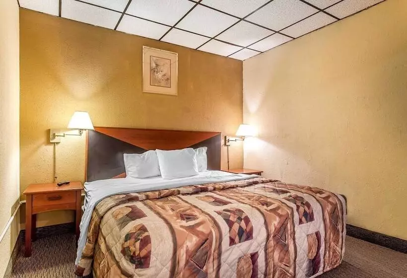 Отель Rodeway Inn North