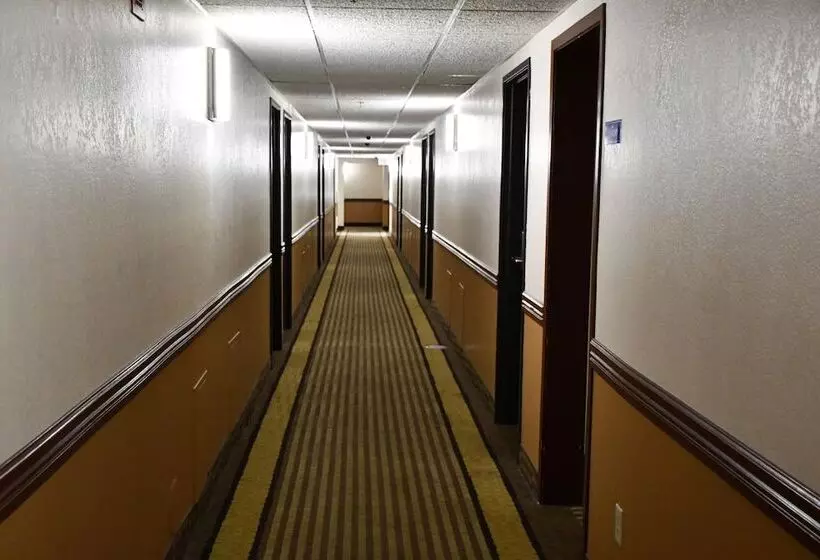 호텔 Stillwater Inn & Suites