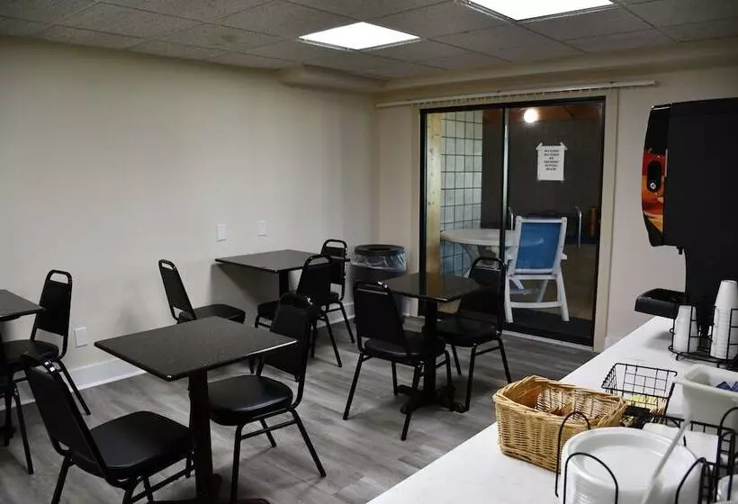 호텔 Stillwater Inn & Suites