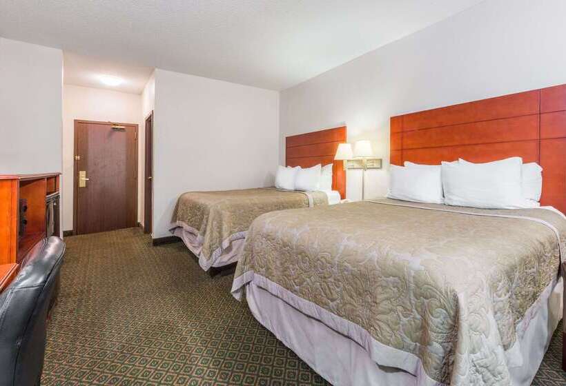 בית מלון כפרי Super 8 By Wyndham St Charles