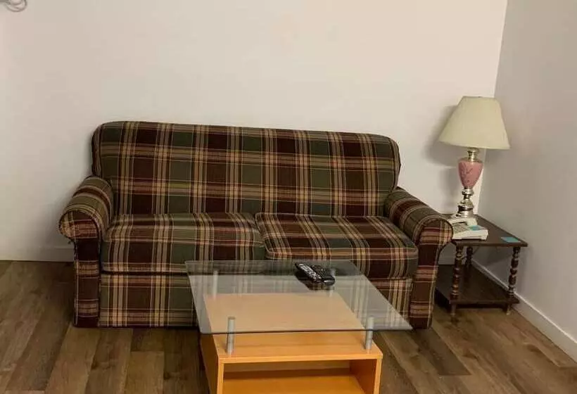 호텔 Swiss Sunset Inn