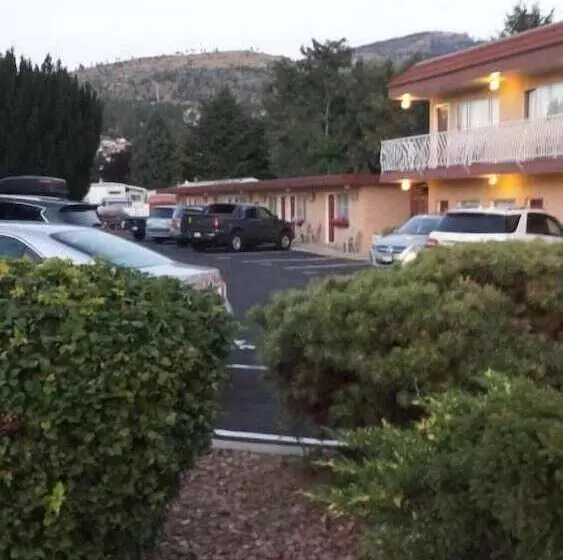 호텔 Swiss Sunset Inn