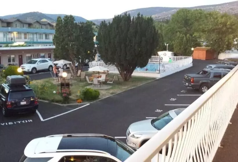 호텔 Swiss Sunset Inn