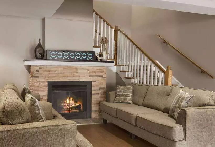 ホテル Travelodge Suites By Wyndham Saint John