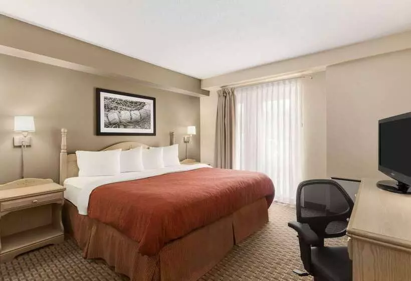 ホテル Travelodge Suites By Wyndham Saint John