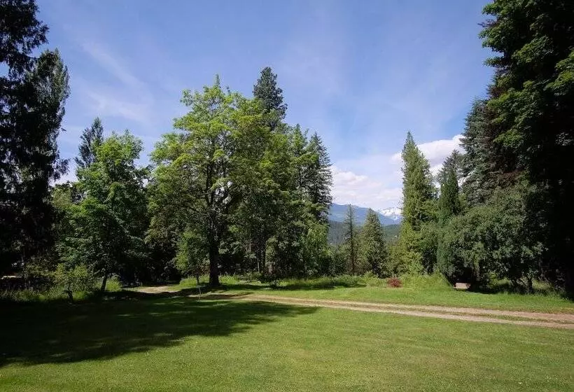 ホテル Wedgwood Manor And Glamping Retreat