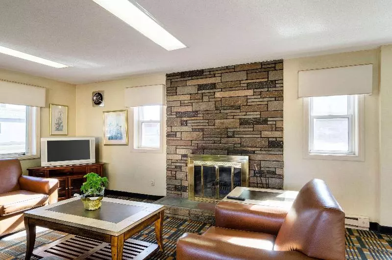 Отель West Springfield Hwy 5