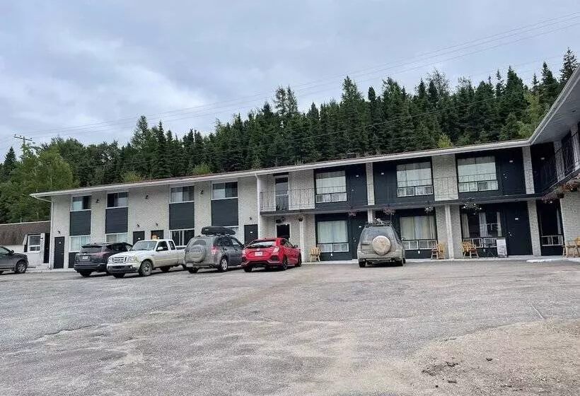 Motel Du Rosier