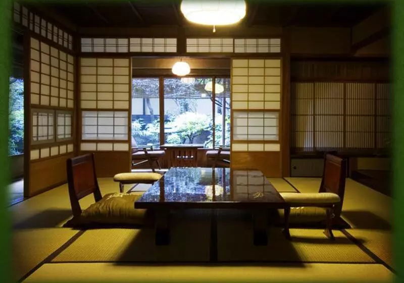 Hiiragiya Ryokan
