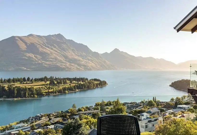 호텔 Amity Serviced Apartments