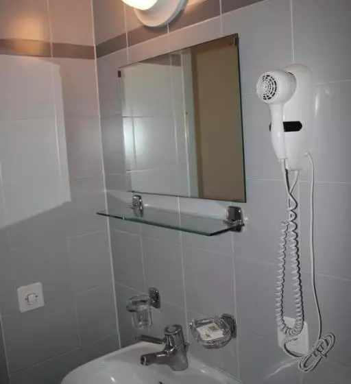 酒店 Garni Bar Sport