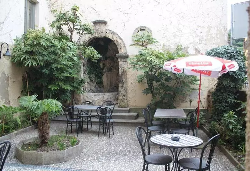 酒店 Garni Bar Sport