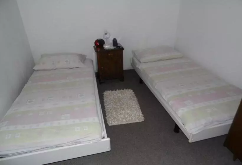 酒店 Garni Bar Sport