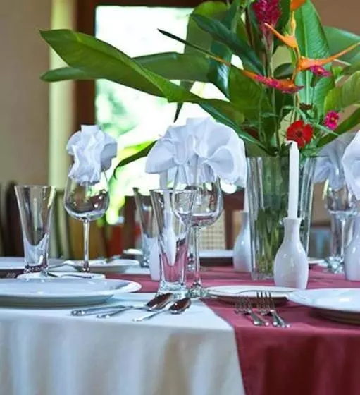 Отель Hacienda Chichen Resort And Yaxkin Spa