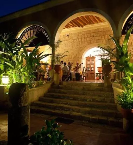 Отель Hacienda Chichen Resort And Yaxkin Spa
