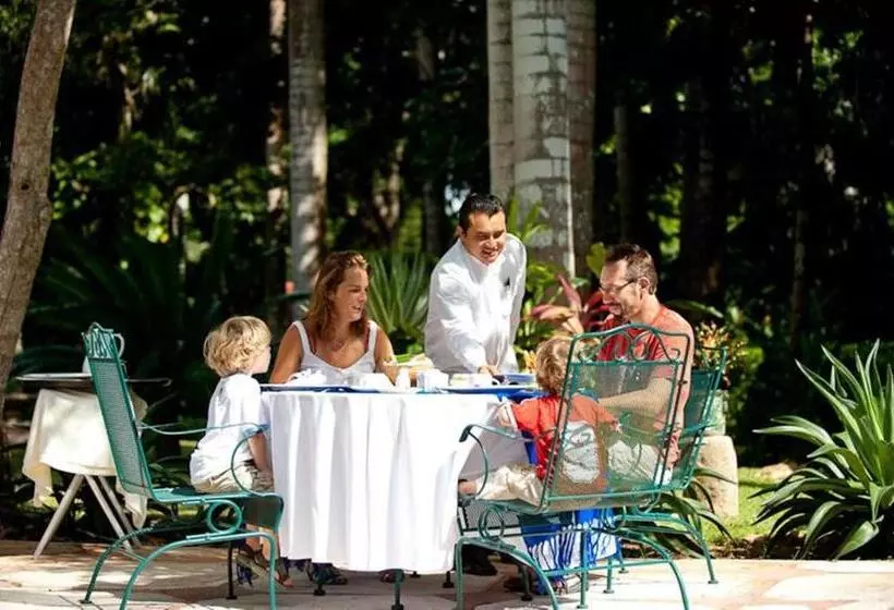 Отель Hacienda Chichen Resort And Yaxkin Spa