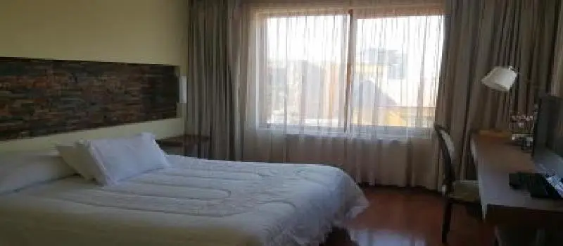 ホテル La Serena Plaza