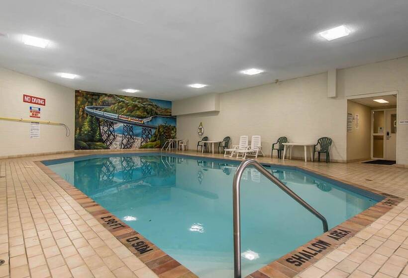 호텔 Quality Inn & Suites Bay Front