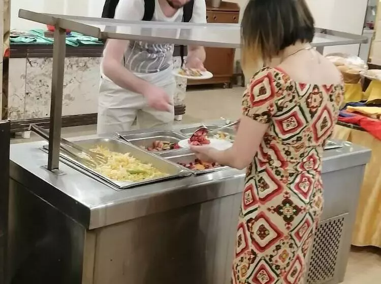 هتل Sand Beach Resort