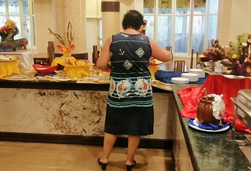 هتل Sand Beach Resort