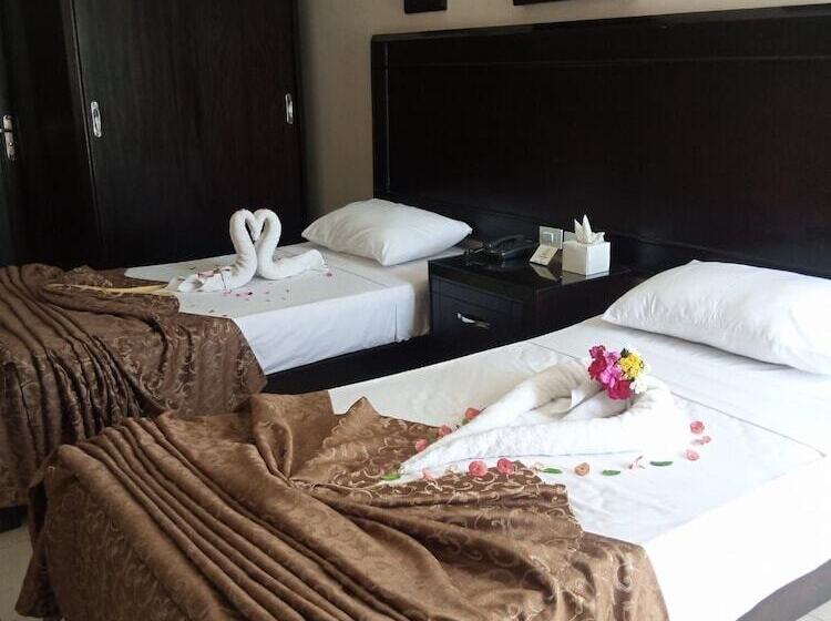 هتل Sand Beach Resort