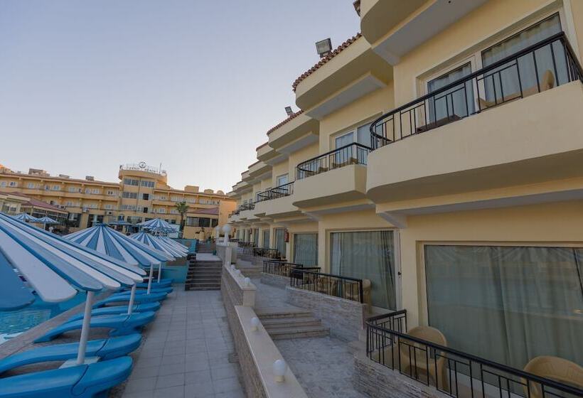 هتل Sand Beach Resort