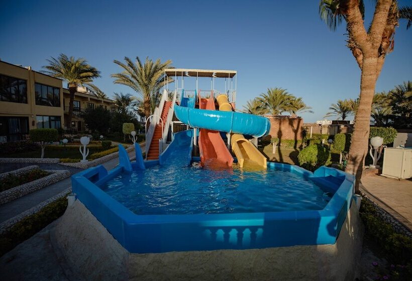 هتل Sand Beach Resort