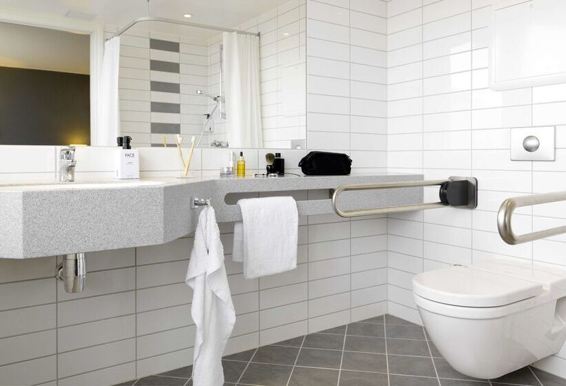 호텔 Scandic Neptun