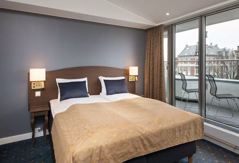 Отель Scandic Neptun