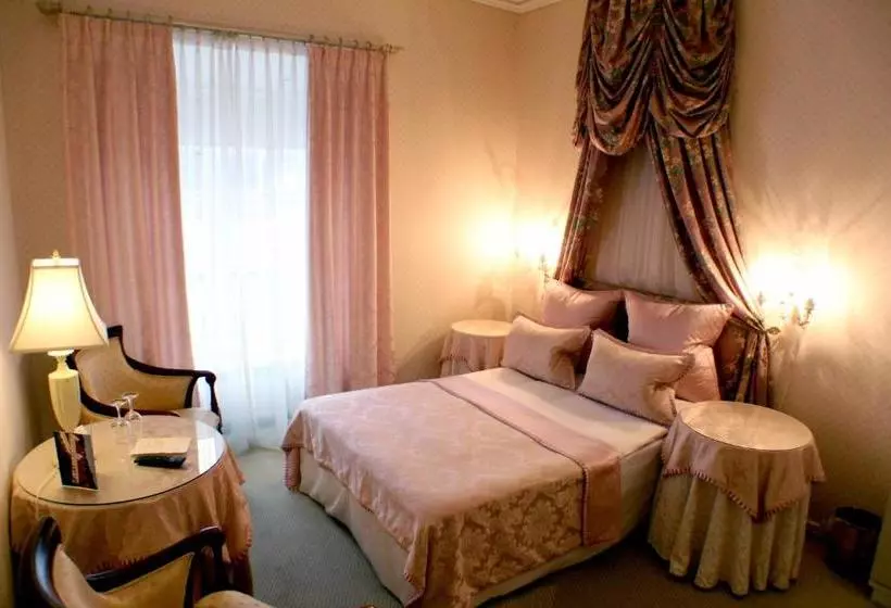 هتل Store Restrup Manor House