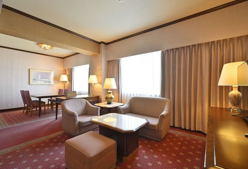 Otel Takamatsu Kokusai