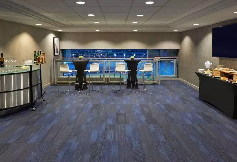 酒店 Toronto Marriott City Centre