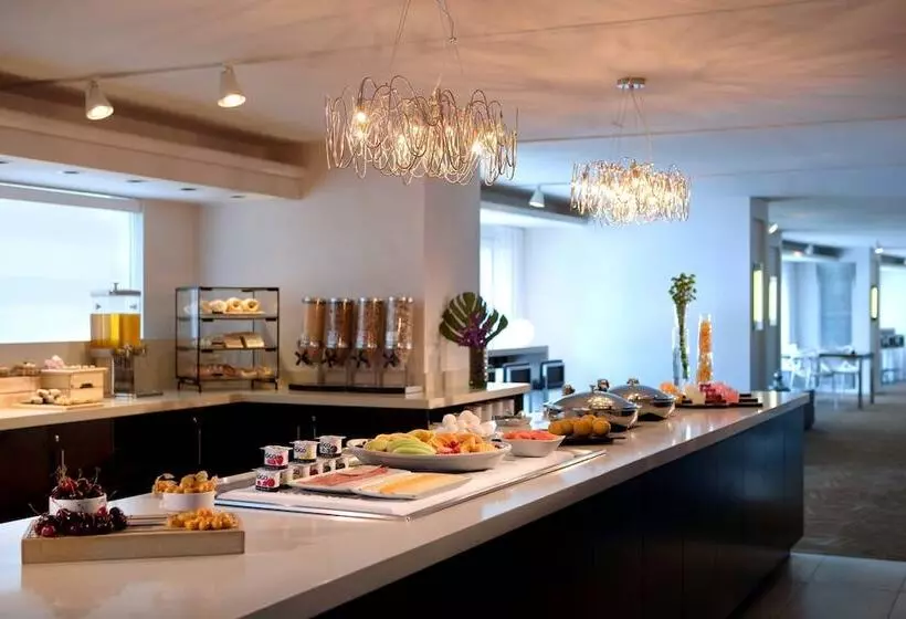 酒店 Toronto Marriott City Centre