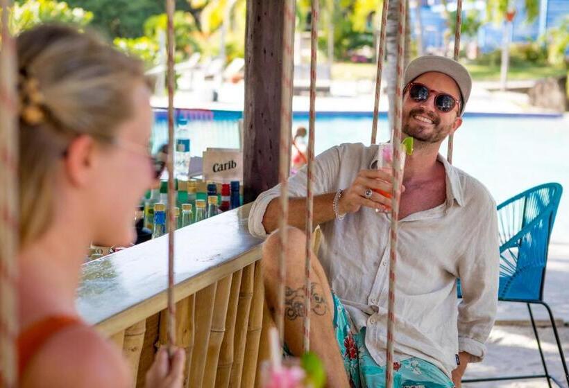 هتل True Blue Bay Resort