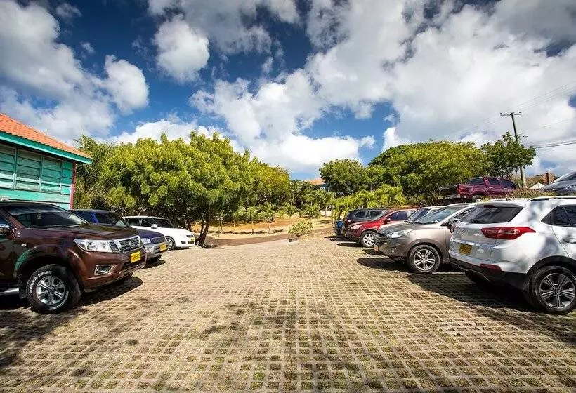 هتل True Blue Bay Resort