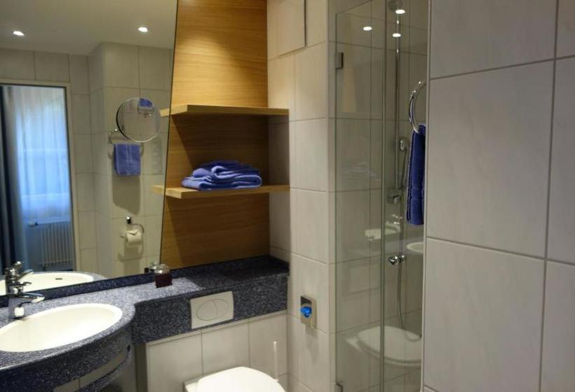 Hotel Urs Und Viktor