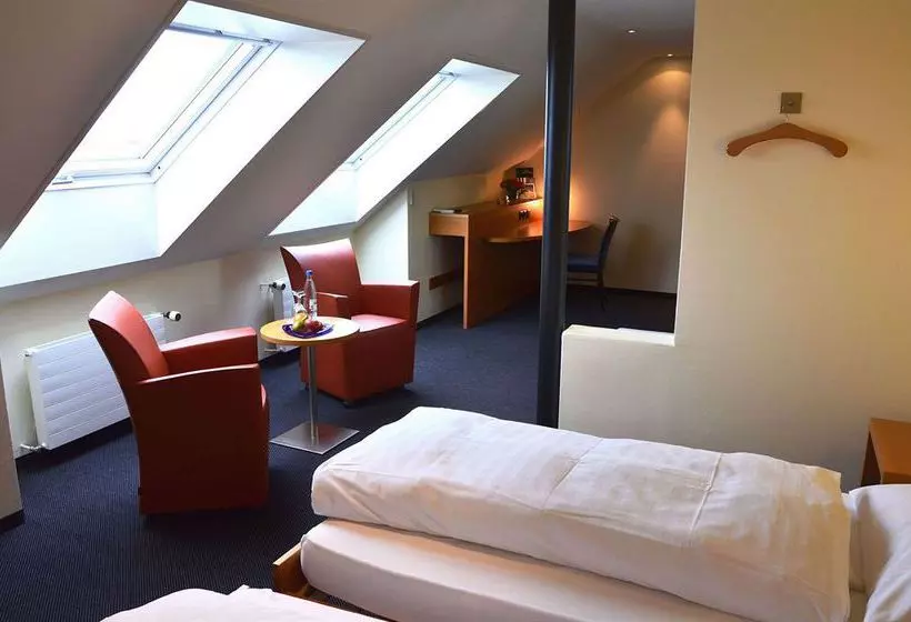 호텔 Urs Und Viktor